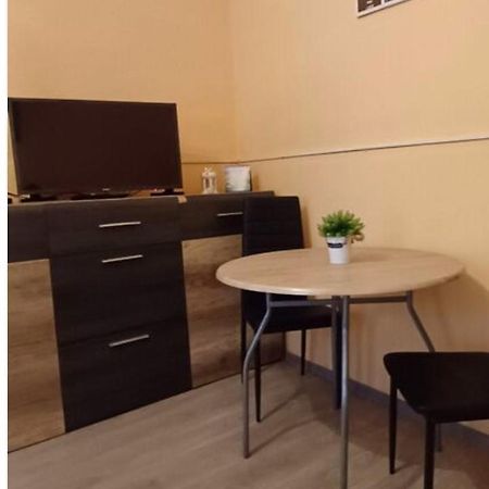 Happy Apartman Boedapest Buitenkant foto