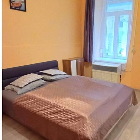 Happy Apartman Boedapest Buitenkant foto